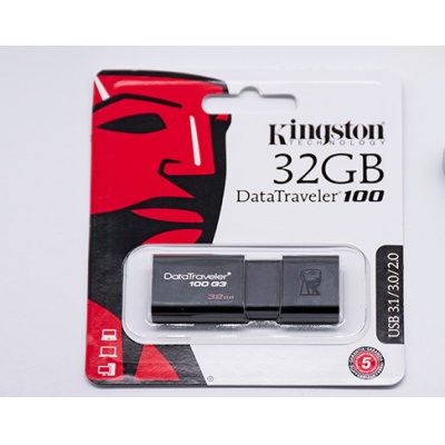 金士頓32G 優(yōu)盤(pán)